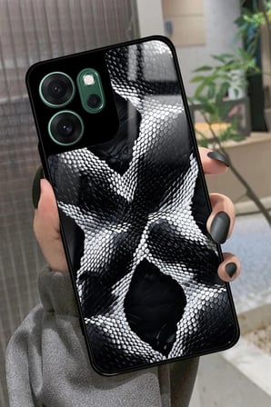 Oppo Reno 14F Uyumlu Siyah Yılan Derisi Tasarımlı Parlak Silikon Kılıf