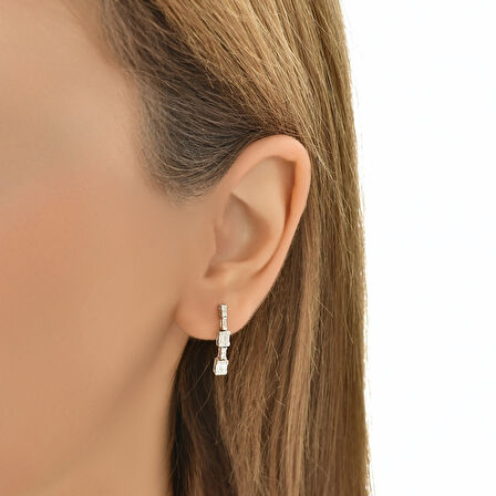 Baget Taşlı Pırlanta Küpe