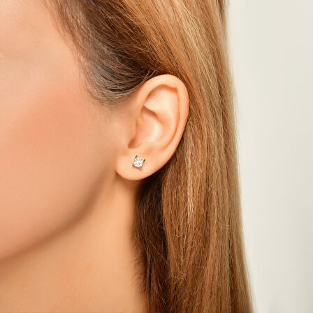 0.28 Karat Pırlanta Küpe