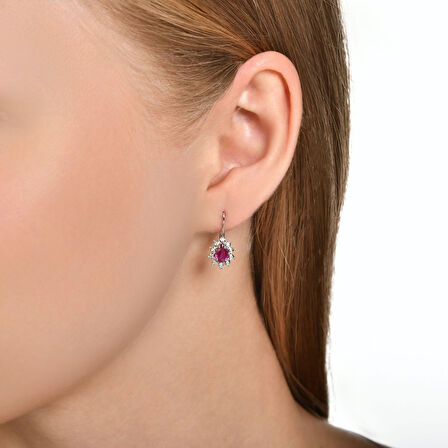 0.10 Karat Yakut Taşlı Pırlanta Küpe