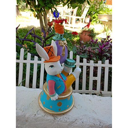 Alice in Wonderland - Harikalar Diyarında Yumurta Keyfi İnanılmaz Dekoratif Obje