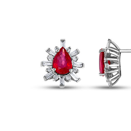 0.30 Karat Damla Yakut Taşlı Pırlanta Küpe