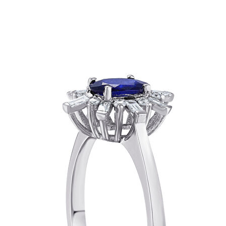 0.15 Karat Baget Taşlı Pırlantalı Safir Yüzük