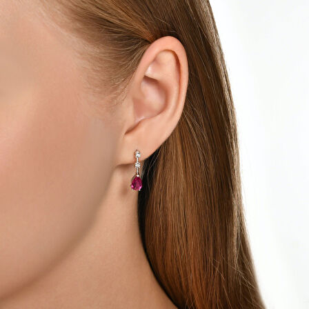 0.03 Karat Yakut Taşlı Pırlanta Küpe