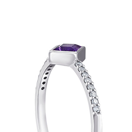 0.11 Karat Ametist Taşlı Pırlanta Yüzük