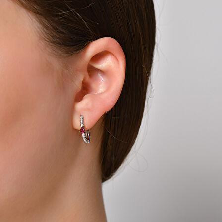 0.13 Karat Yakut Taşlı Pırlanta Küpe