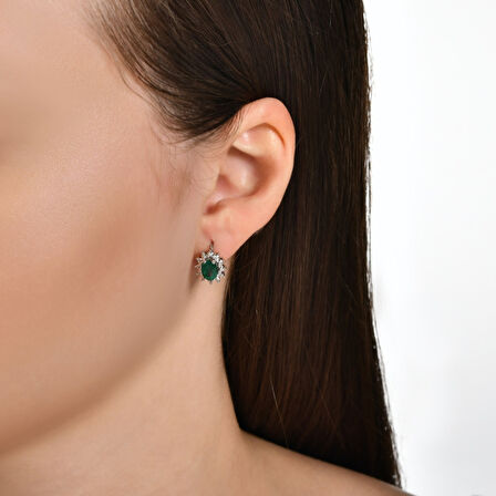 0.08 Karat Zümrüt Taşlı Pırlanta Küpe