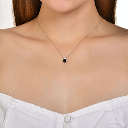 0.04 Karat Safir Taşlı Pırlanta Kolye