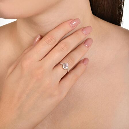 Pembe Topaz Taşlı Pırlanta Yüzük