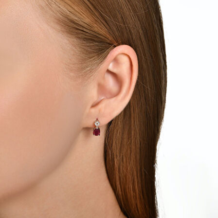 0.08 Karat Yakut Taşlı Pırlanta Küpe