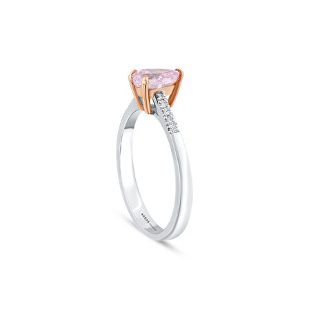 0.05 Karat Pembe Topaz Taşlı Pırlanta Yüzük