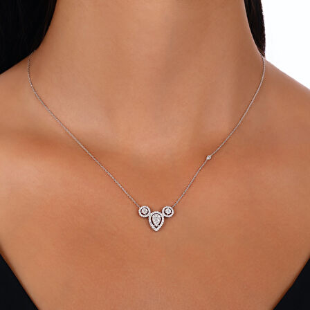 0.62 Karat Pırlanta Tria Kolye