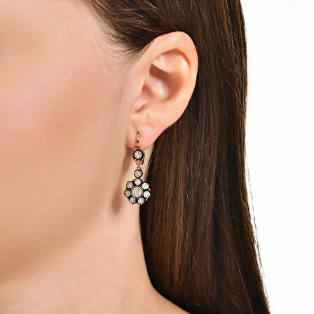 0.25 Karat Pırlantalı Elmas Küpe