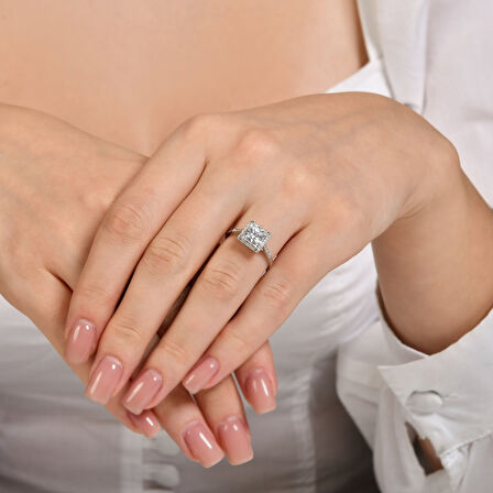 0.17 Karat Topaz Taşlı Pırlanta Yüzük