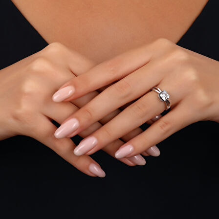 0.08 Karat Pırlanta Fantezi Yüzük