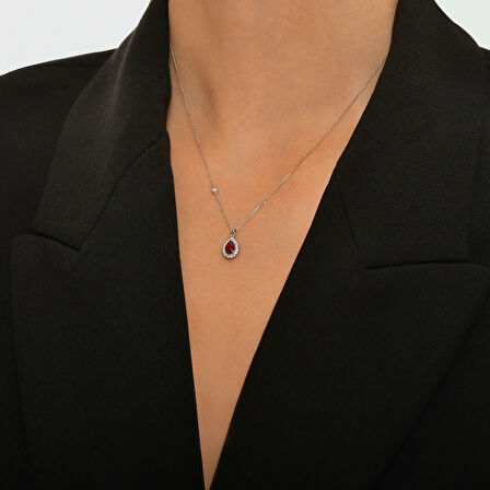 0.15 Karat Yakut Taşlı Pırlanta Kolye