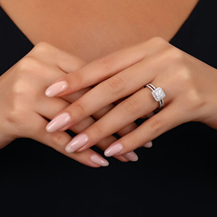 0.44 Karat Pırlanta Fantezi Yüzük