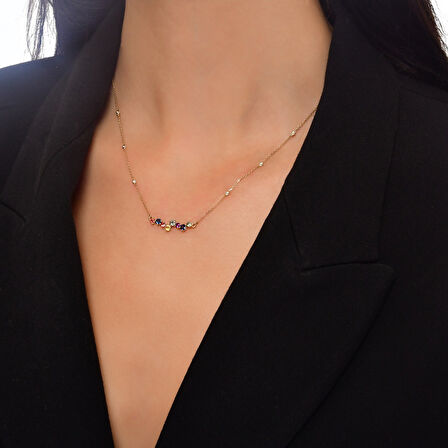 0.06 Karat Renkli Safir Taşlı Kolye