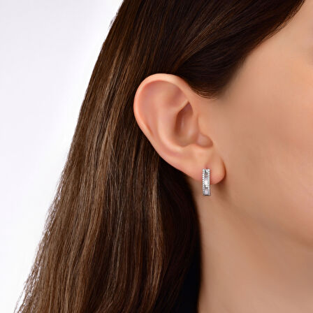 0.20 Karat Pırlanta Küpe