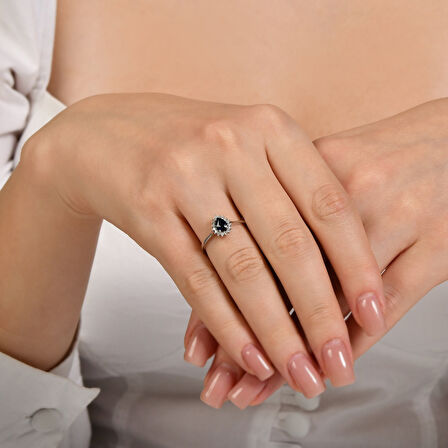 0.13 Karat Safir Taşlı Pırlanta Yüzük