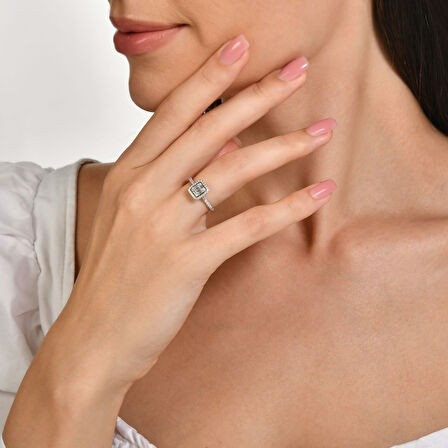 0.41 Karat Baget Pırlanta Yüzük