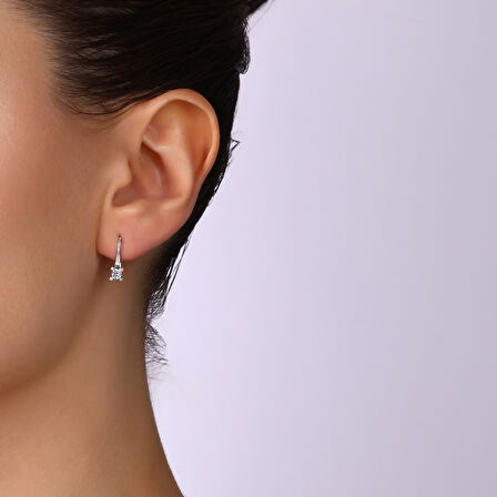 0.20 Karat Pırlanta Tektaş Küpe