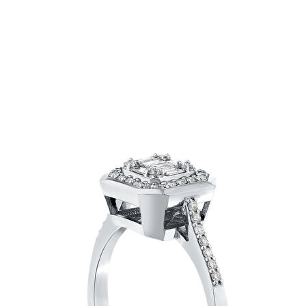 0.34 Karat Baget Taşlı Pırlanta Yüzük