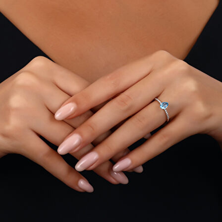 0.08 Karat Renkli Taşlı Pırlanta Yüzük