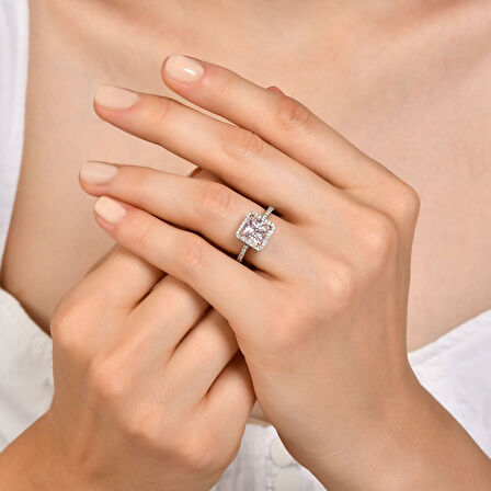 Pembe Topaz Taşlı Pırlanta Yüzük