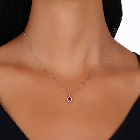 0.16 Karat Yakut Taşlı Pırlanta Kolye