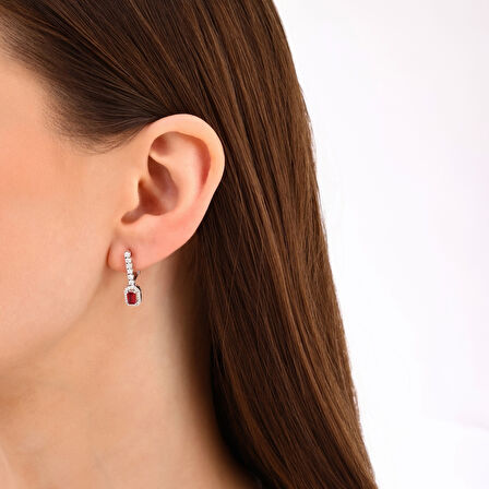 Yakut Taşlı Pırlanta Küpe