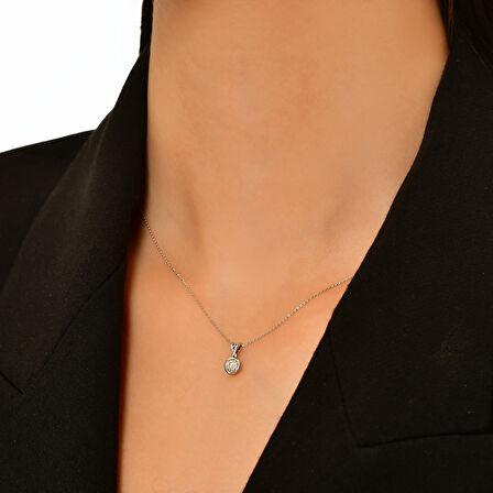 0.35 Karat Pırlanta Tektaş Kolye