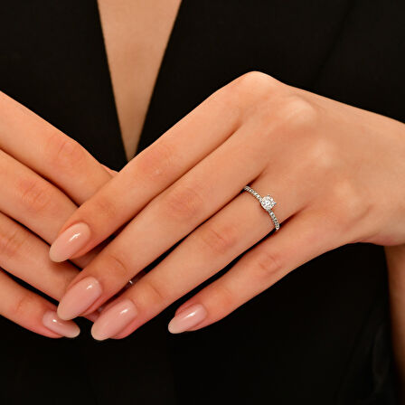 0.32 Karat Pırlanta Tektaş Yüzük