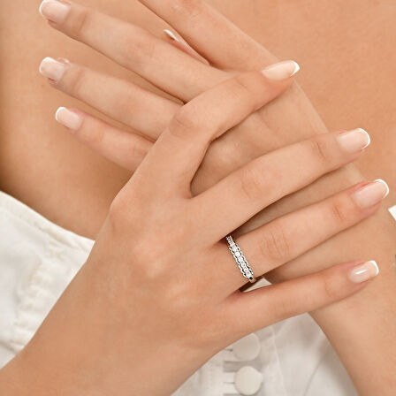 0.25 Karat Pırlanta Yarım Tur Yüzük