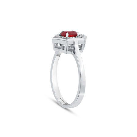 0.11 Karat Yakut Taşlı Pırlanta Yüzük