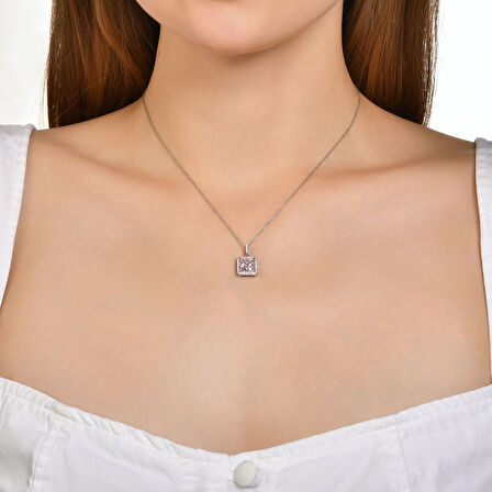 0.13 Karat Pembe Topaz Taşlı Pırlanta Kolye