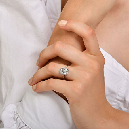 Topaz Taşlı Pırlanta Yüzük