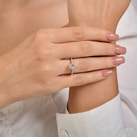 Pembe Topaz Taşlı Pırlanta Yüzük