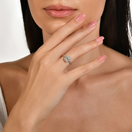 0.64 Karat Baget Pırlanta Yüzük