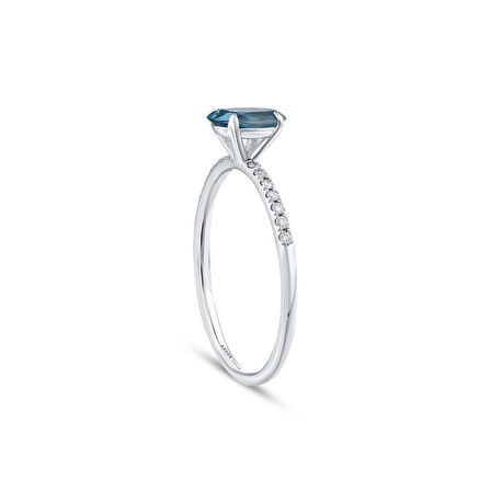 0.07 Karat London Blue Topaz Taşlı Pırlanta Yüzük