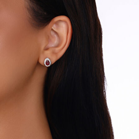 0.20 Karat Yakut Taşlı Pırlanta Küpe