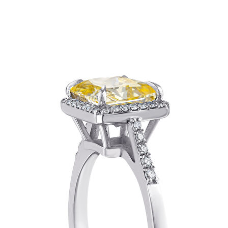 0.17 Karat Pırlanta Sarı Violet Taşlı Yüzük