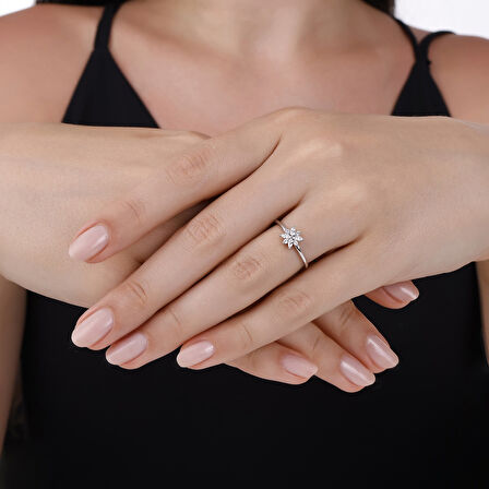 0.21 Karat Pırlanta Fantezi Yüzük