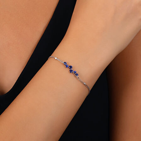 0.03 Karat Safir Taşlı Pırlanta Bileklik