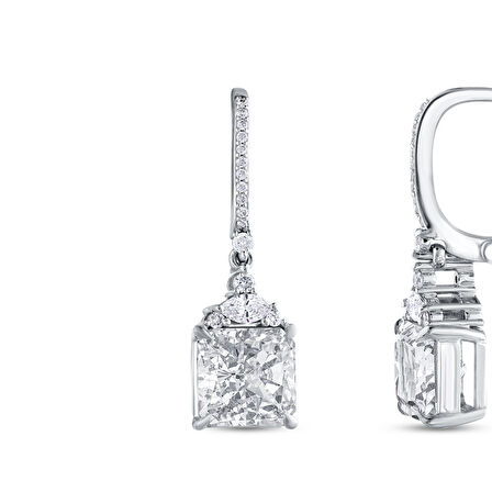 0.29 Karat Violet Taşlı Pırlanta Küpe