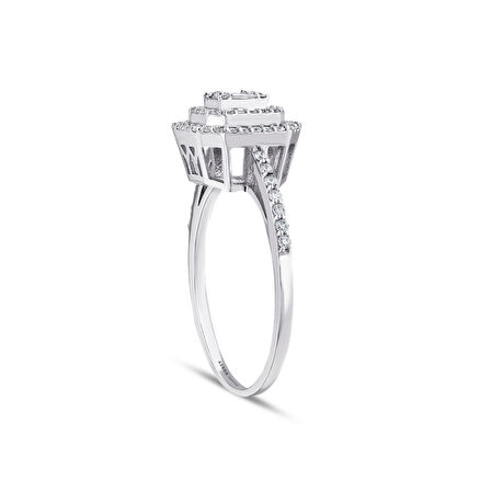 0.32 Karat Baget Taşlı Pırlanta Yüzük