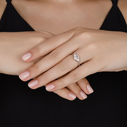 0.12 Karat Violet Taşlı Pırlanta Yüzük