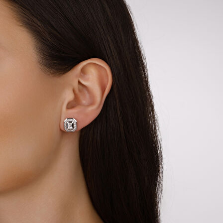 0.14 Karat Pırlanta Baget Küpe