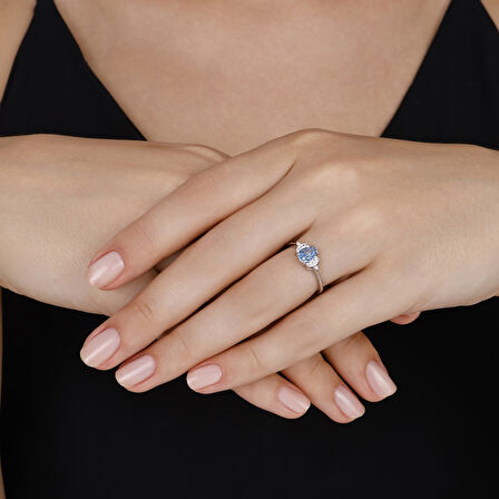 0.14 Karat Violet Taşlı Pırlanta Yüzük