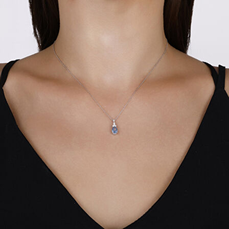 0.07 Karat Violet Taşlı Pırlanta Kolye